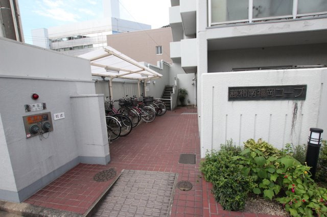 藤和南福岡コープのエントランス