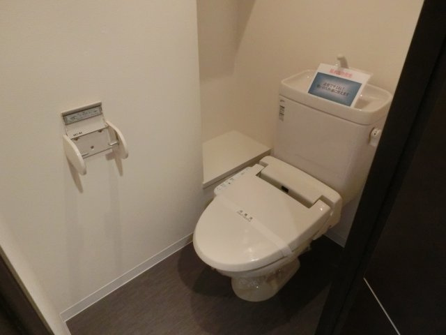 ラムール難波西のトイレ
