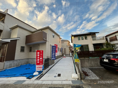 【外観】 | 第2千種区新西 全2棟 2号棟＜仲介手数料無料＞千代田橋小・千種中　新築一戸建て | 9/7撮影
新築一戸建ての事ならマックスバリュ川原店で住まい相談、株式会社エムワイホームにお任せください！