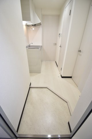 BLUE西長堀の玄関
