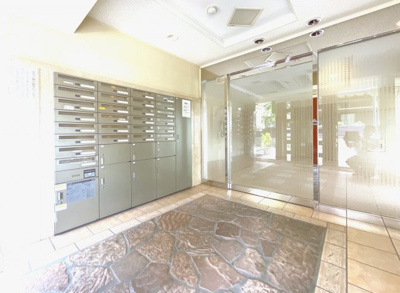 【エントランス】 | グローバル城陽寺田