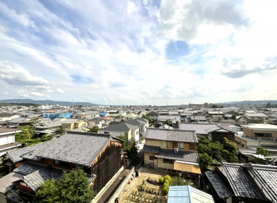 【展望】 | グローバル城陽寺田 | 【バルコニーからの眺望】マンションの5階部分ですので、眺望は良好ですね。
