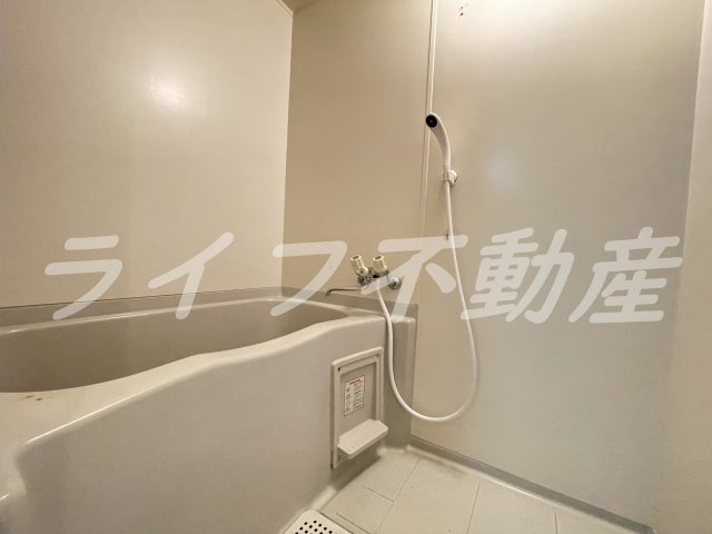 エンゼルハイツ小阪本町の浴室|ゆったり過ごせるお風呂です