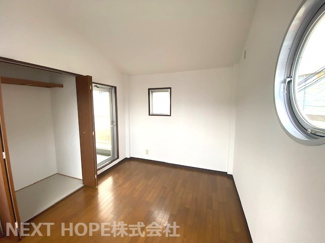 【洋室】 | 尼崎市東難波町３丁目中古戸建 | ３階洋室です♪明るい室内です！ぜひ現地でご確認ください(^^)
