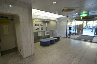 【エントランス】