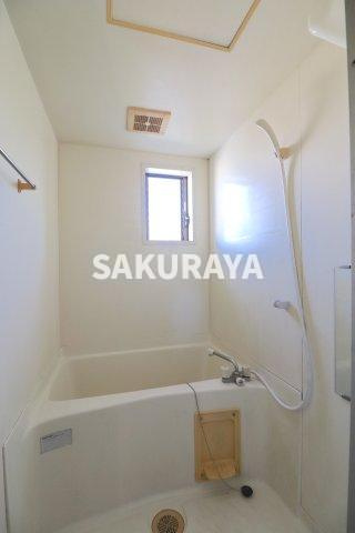 スカイハイツ（堀込町）の浴室|2023年11月撮影。