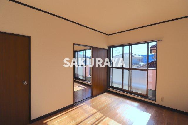 スカイハイツ（堀込町）の洋室|2023年11月撮影。