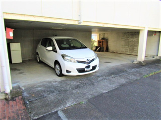 【駐車場】