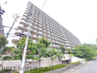 【外観】 | ジャルダン宝塚中山台弐番館B棟 | 【ジャルダン宝塚中山台弐番館B棟】地上14階建　総戸数249戸　ご紹介のお部屋は４階部分です♪リフォーム済みの素敵な室内です(^^)