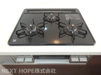 【キッチン】 | ジャルダン宝塚中山台弐番館B棟 | ガス３コ口コンロで、お料理もスピーディーに仕上がりますね(^^)