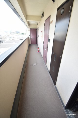 リアライズ十八条　仲介手数料無料のロビー