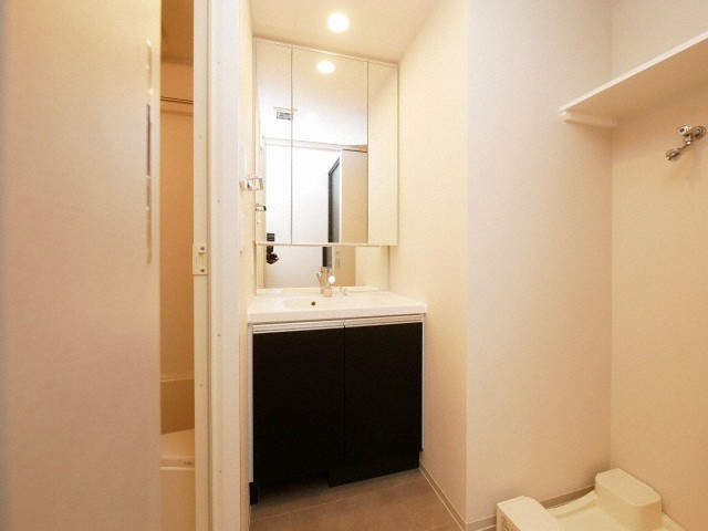 BPRレジデンス大阪本町Qの独立洗面台