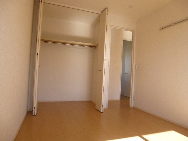 プレザントＢの洋室