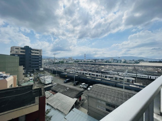 【展望】 | 周辺に高い建物・視界を遮る建物がないので眺望◎日当り風通しもGOOD♪