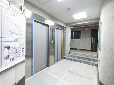 【その他共用部分】 | 田園調布スカイハイツ | お買い物時やベビーカーの出し入れに便利なエレベーター付
混雑時にも便利なエレベーター2基付です。