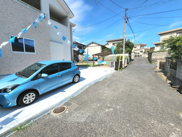 ーFITーフィット小倉南区葛原東２丁目１期　【小倉南区　新築戸建て】の駐車場|交通量も少なく駐車できます♪　【小倉南区　新築戸建て】