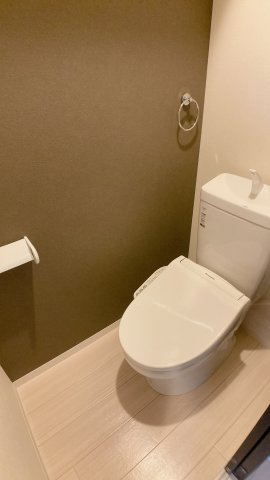 A・City半田旭町のトイレ|別部屋同間取りのお写真となります。参考にご覧くださいませ。