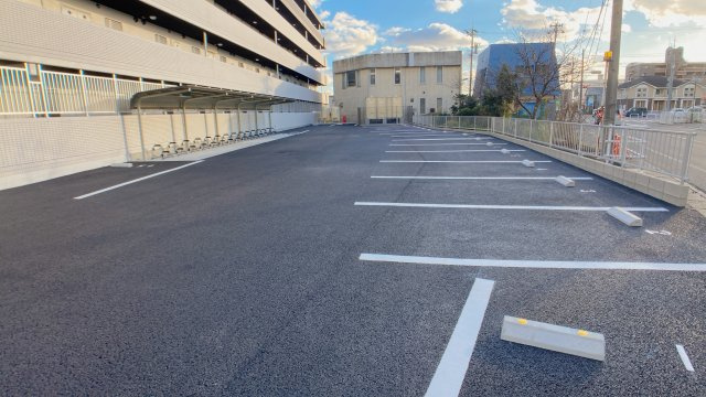 A・City半田旭町の駐車場