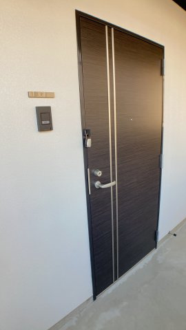 A・City半田旭町の玄関