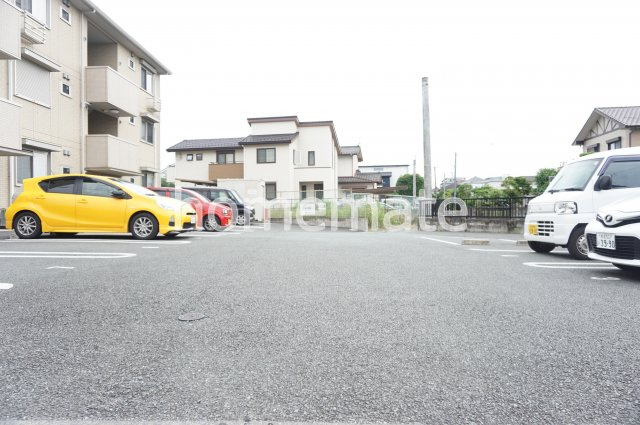 熊本市中央区八王寺町のアパートの駐車場