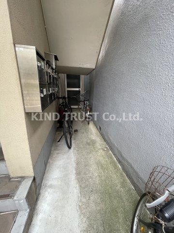 田中マンションのエントランス|毎日通るエントランスはこのようになっています