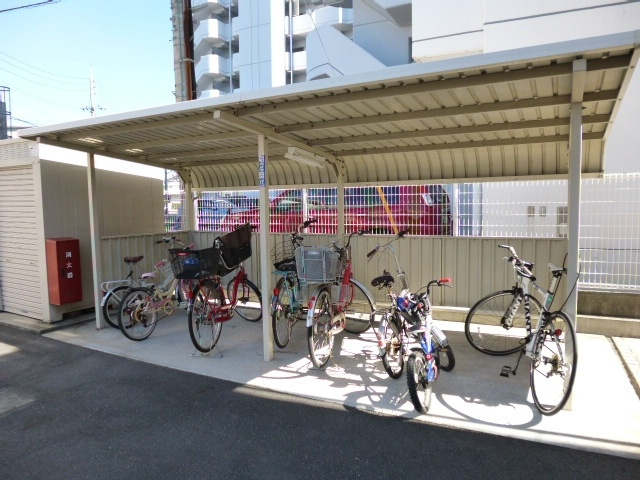 プレザントＢのその他共用部分|自転車置き場