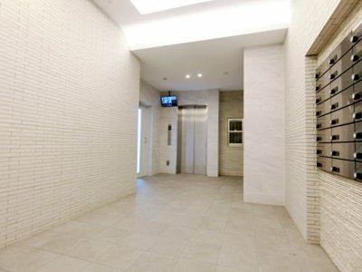 【エントランス】 | レユシール塚本 | エントランスです