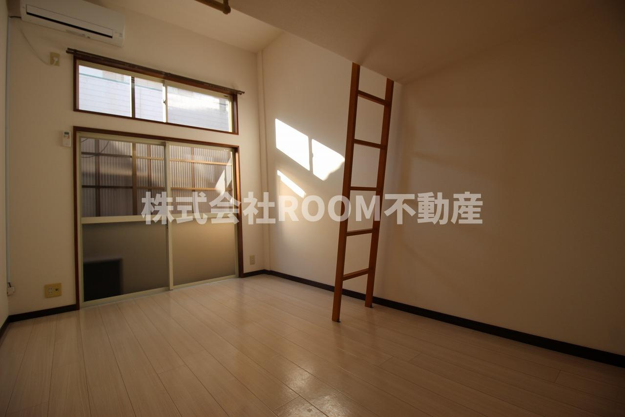 メイプルコート一万城の居間・リビング|ゆったり過ごせるリビングです