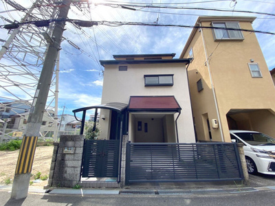 【外観】 | 中垣内6丁目　中古一戸建て | ビルトインガレージ付きの物件です！