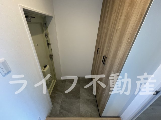 アーク八戸ノ里の玄関|靴をたくさん収納できます