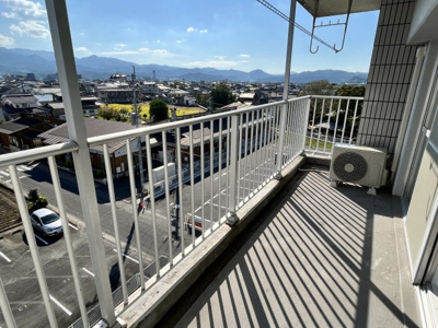 【展望】 | コンフォーティア8 | 南側バルコニー6階建て5階の眺め日当たり良好です。