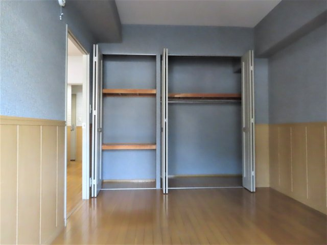 【洋室】 | デュオ柏原2号棟