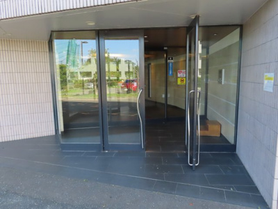 【エントランス】 | デュオ柏原2号棟