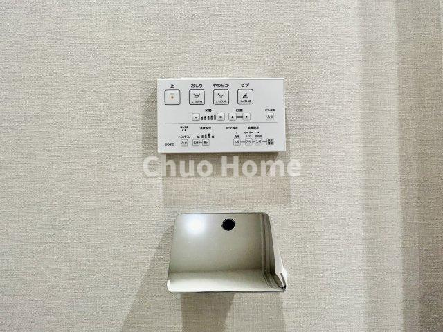 コスモ町屋の内装|【ウォシュレット】清潔に使いたいお手洗いには最適な設備です。もちろんウォームレットも標準装備です。