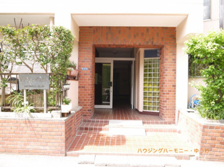 【エントランス】