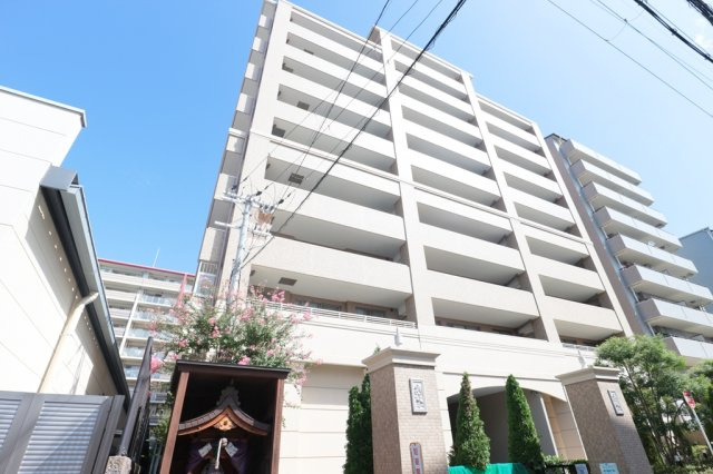 伊丹市中央５丁目の中古マンションの外観