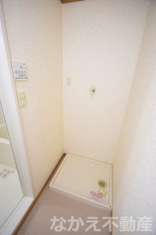 【洗面所】 | 脱衣スペースもあります