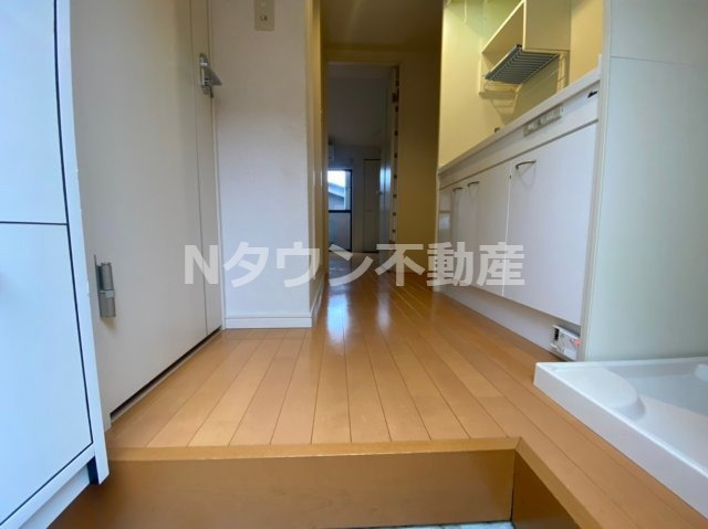 【玄関】 | loft4千種 | 明るい玄関です