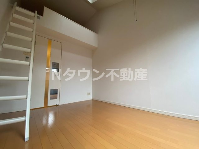 【洋室】 | loft4千種 | 使い勝手のいい洋室です