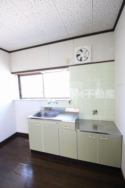 北諸県郡三股町大字蓼池の一戸建てのキッチン|使いやすいキッチンです