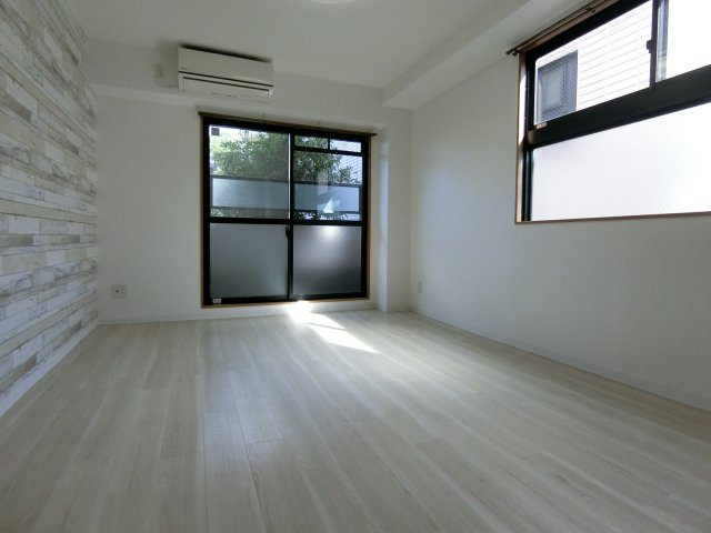 【寝室】 | リバティコート