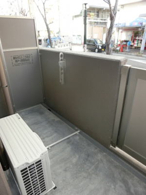 【バルコニー】 | ヴェルドミール鷹取