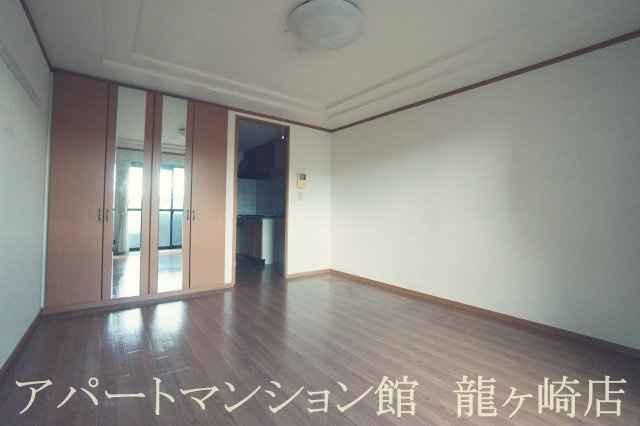 レジデンス弐番館の寝室