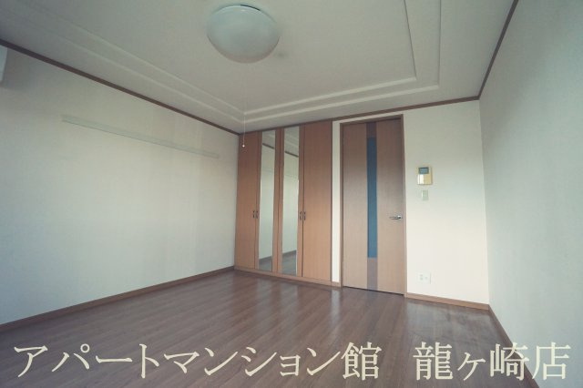 レジデンス弐番館の寝室