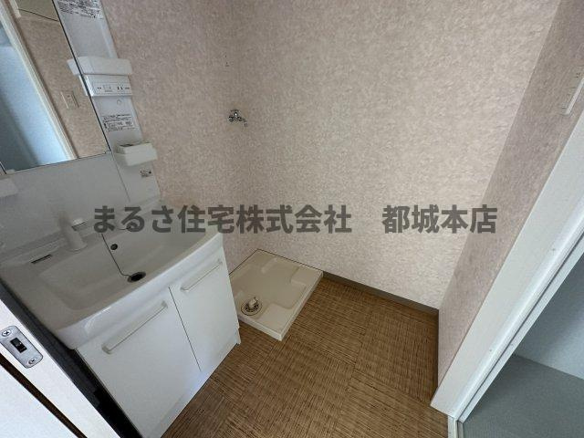 スカイコート年見の洗面所