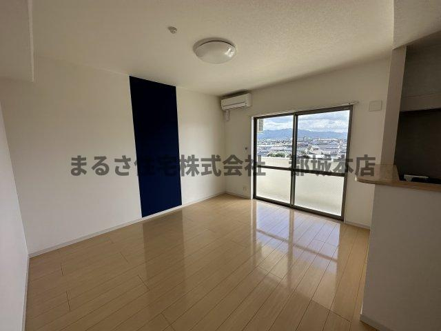 スカイコート年見の居間・リビング