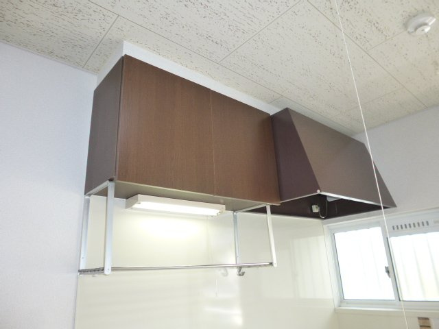 アンジェリーク松島のキッチン|キッチン上収納