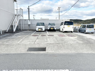 【駐車場】