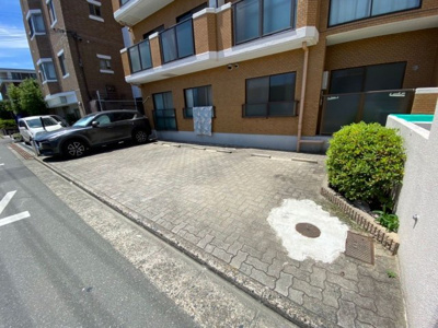 【駐車場】 | エルベコート岡町