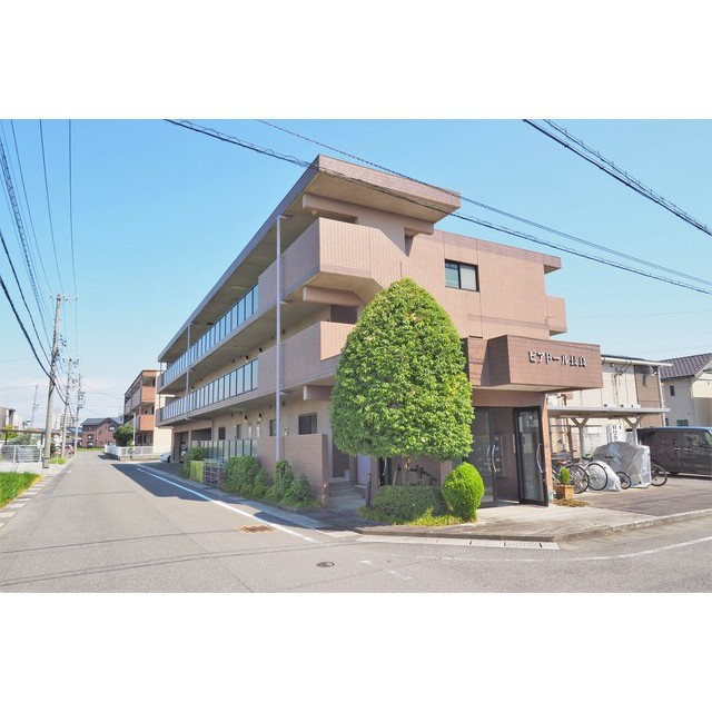 羽島市福寿町平方のアパートの外観